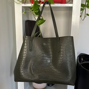 Gorgeous faux green crocodile tote bag